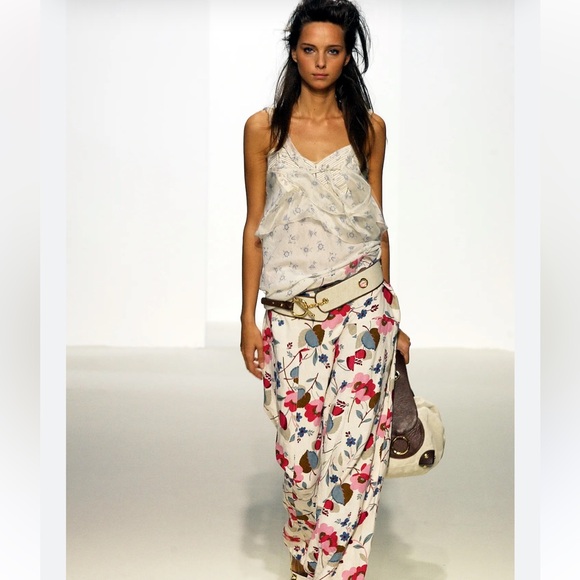 Stunning and rare Marni vintage floral blazer. - Picture 2 of 16